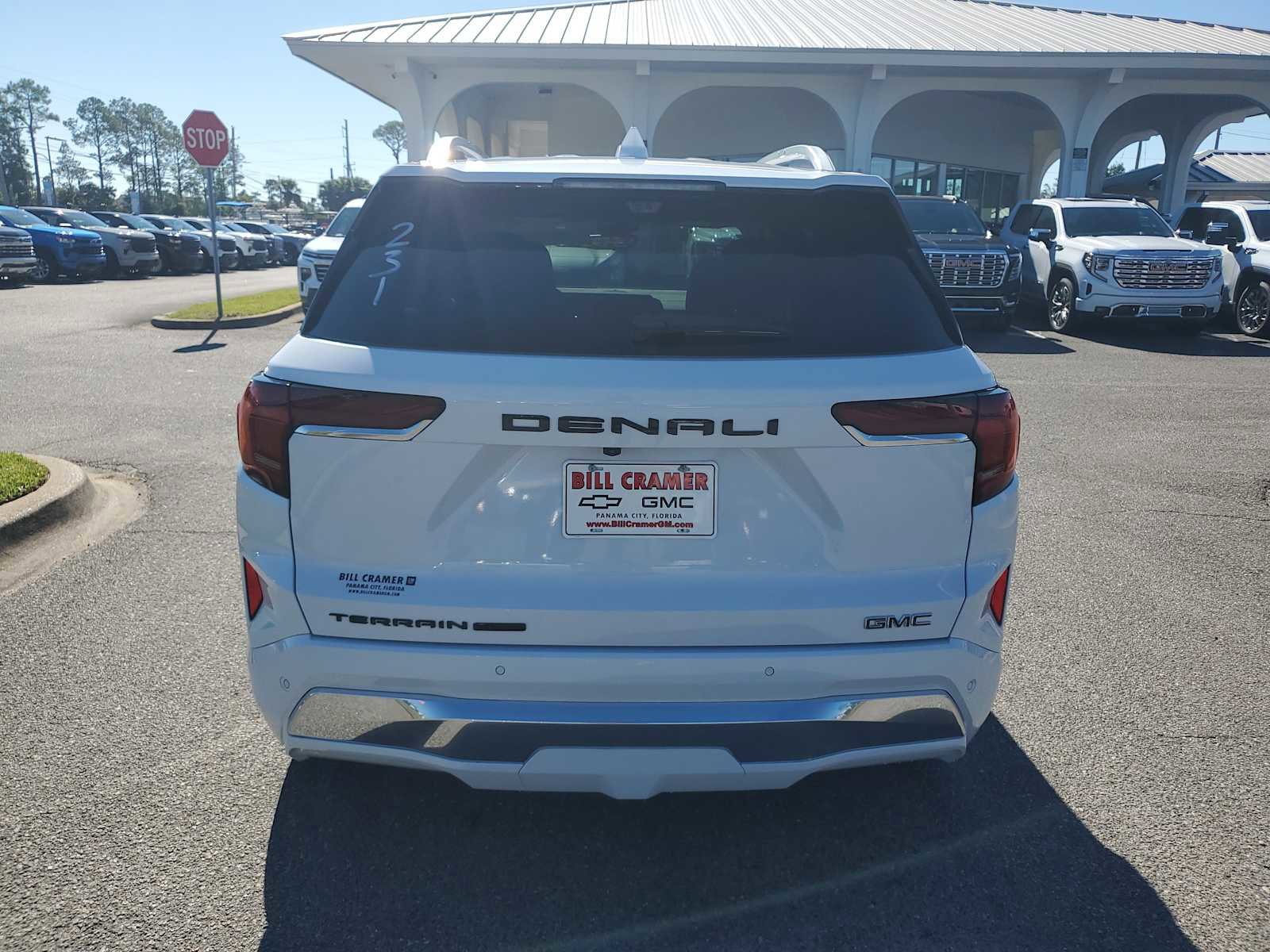 New 2026 GMC Terrain Denali w/ LPO, Black Badging Package image 28