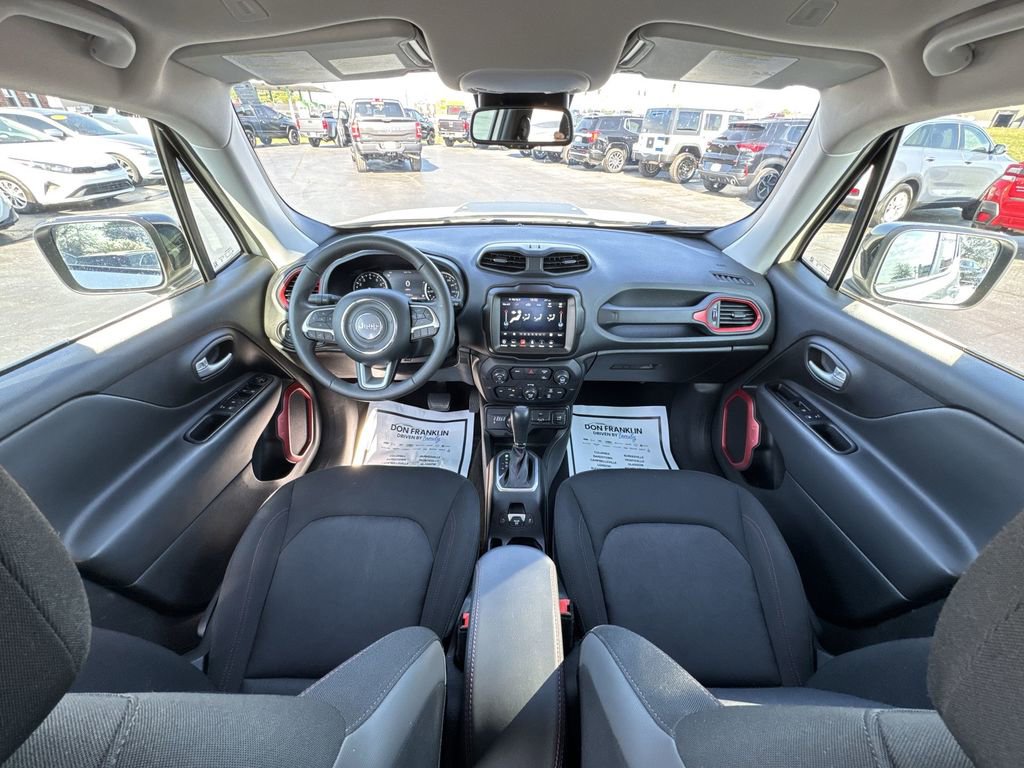 Used 2023 Jeep Renegade Trailhawk image 21