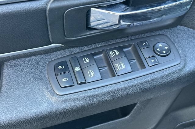 Used 2024 RAM 1500 Warlock RWD image 12