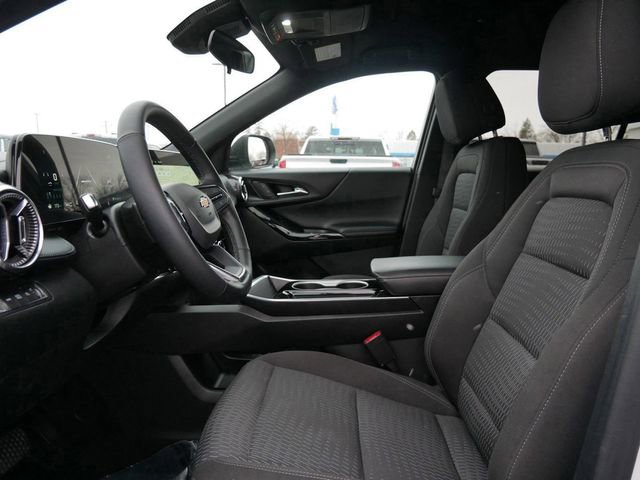 Used 2025 Chevrolet Equinox LT image 9