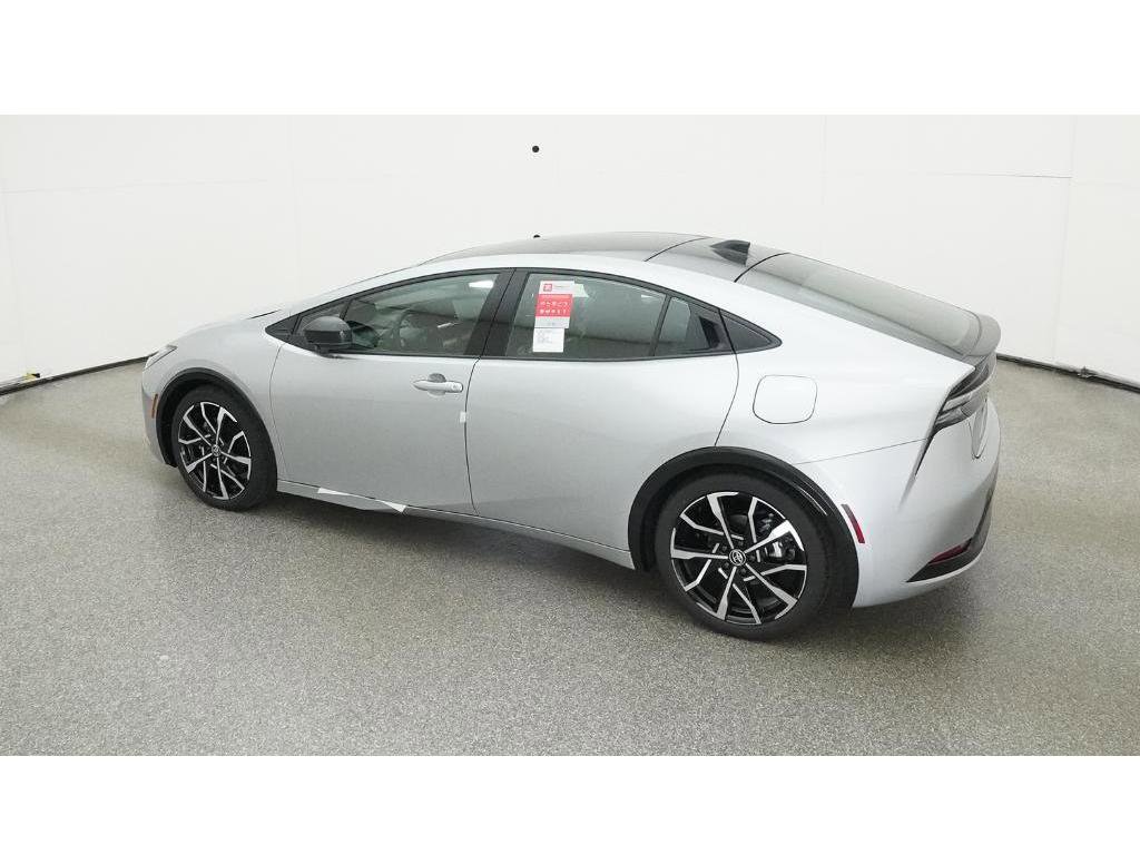 New 2026 Toyota Prius Plug-In Hybrid image 4