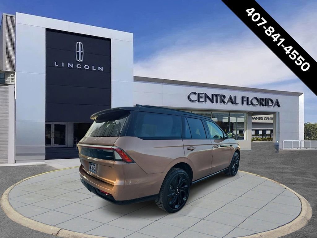 New 2026 Lincoln Navigator Black Label AWD/4WD image 3