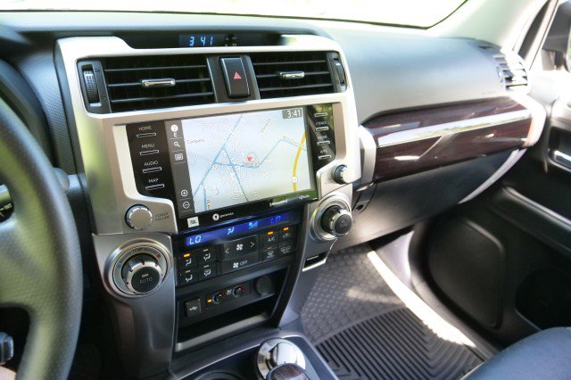Used 2021 Toyota 4Runner Limited AWD/4WD image 8