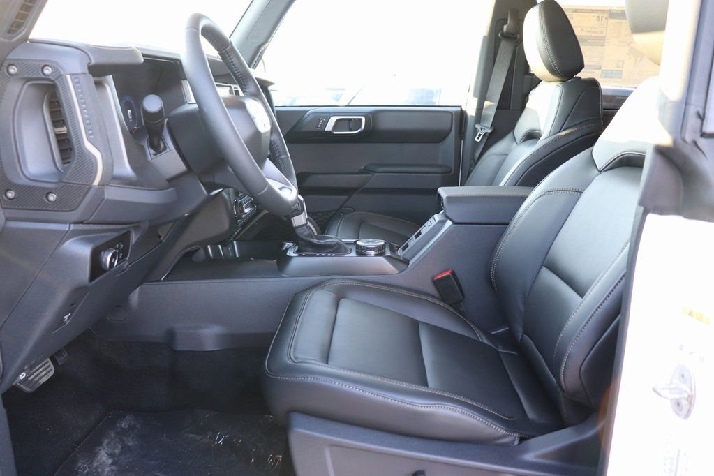 New 2025 Ford Bronco Badlands w/ Sasquatch Package image 32