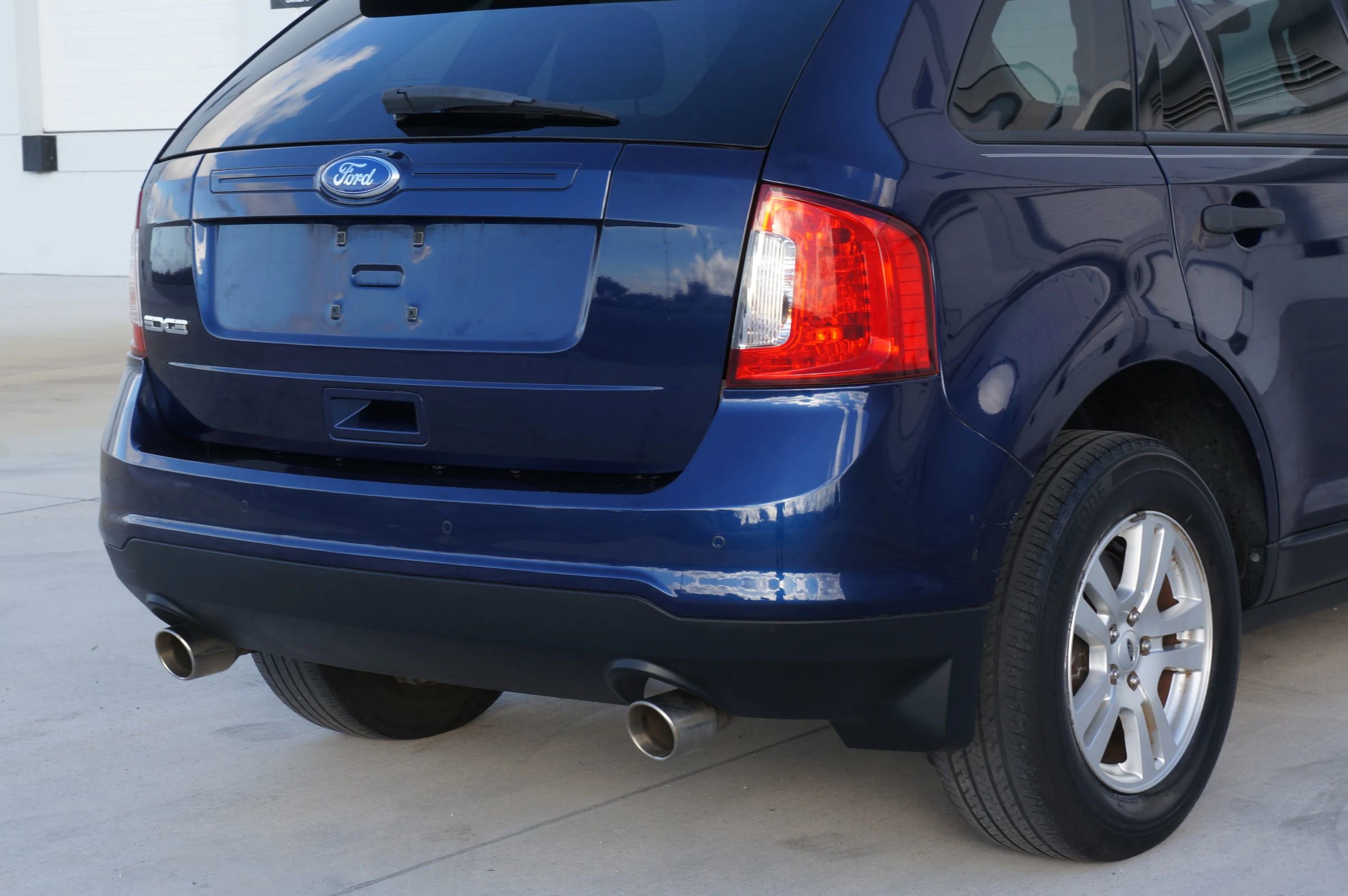 Used 2011 Ford Edge SE w/ 101A Rapid Spec Order Code image 18