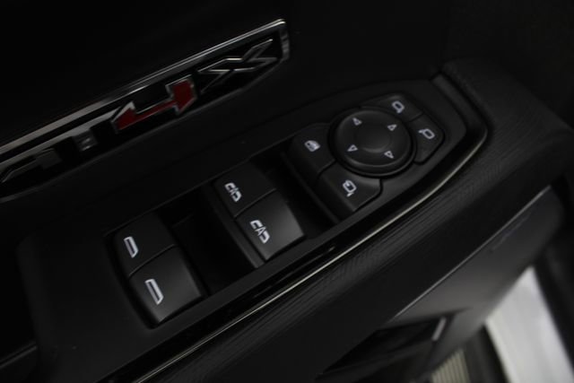 Used 2025 GMC Sierra 1500 AT4X image 19