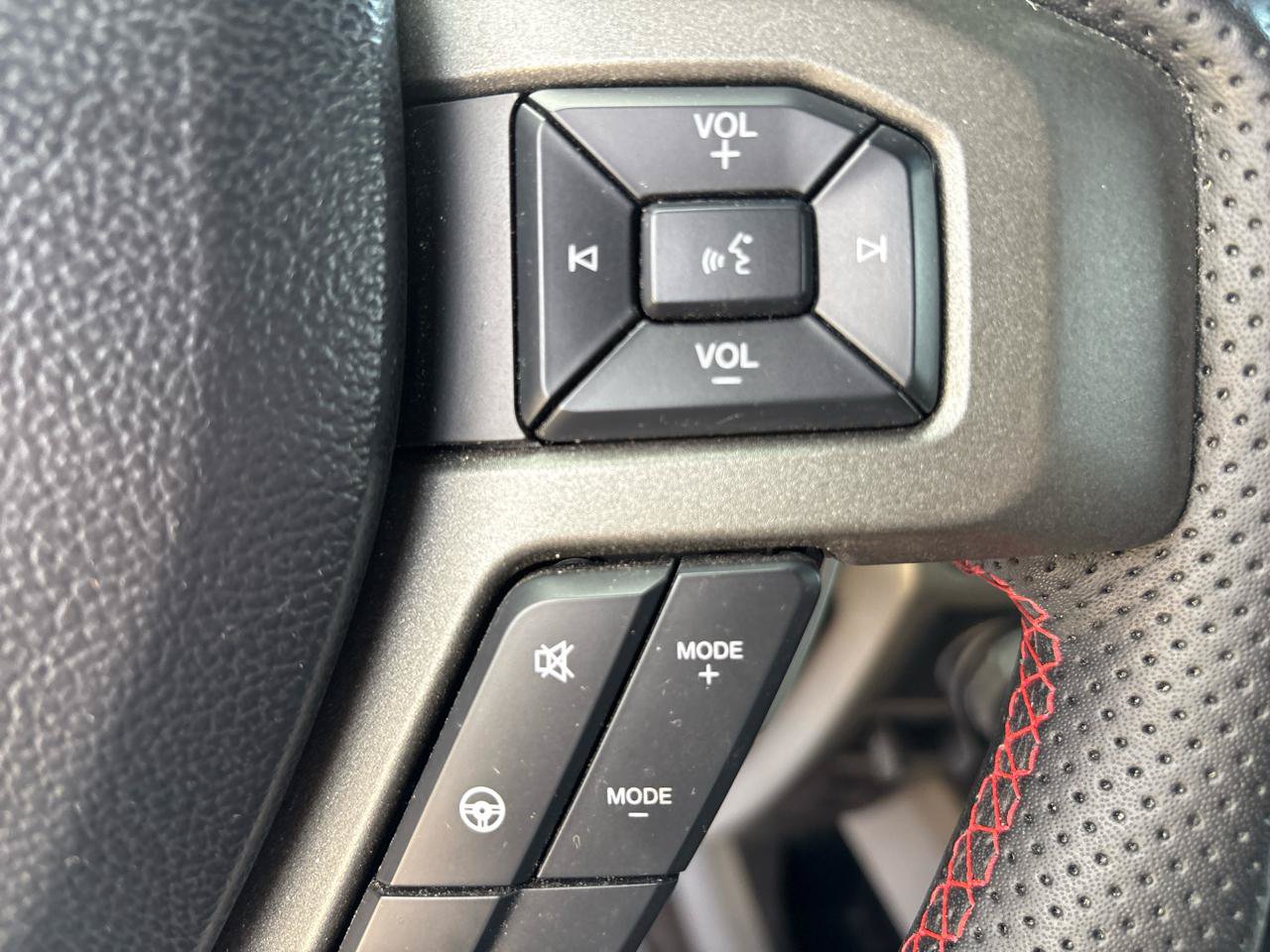 Used 2019 Ford F150 Raptor w/ Equipment Group 802A Luxury AWD/4WD image 21