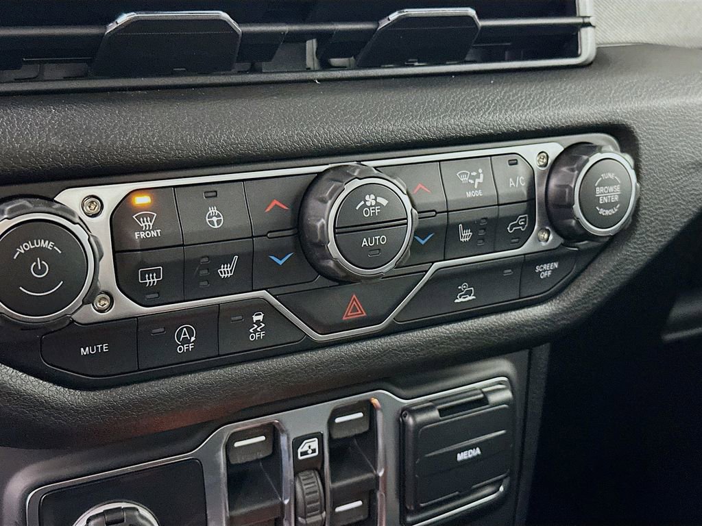 New 2026 Jeep Gladiator Sport AWD/4WD image 21