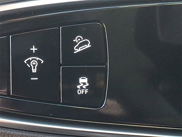 Used 2025 Genesis GV70 2.5T image 24