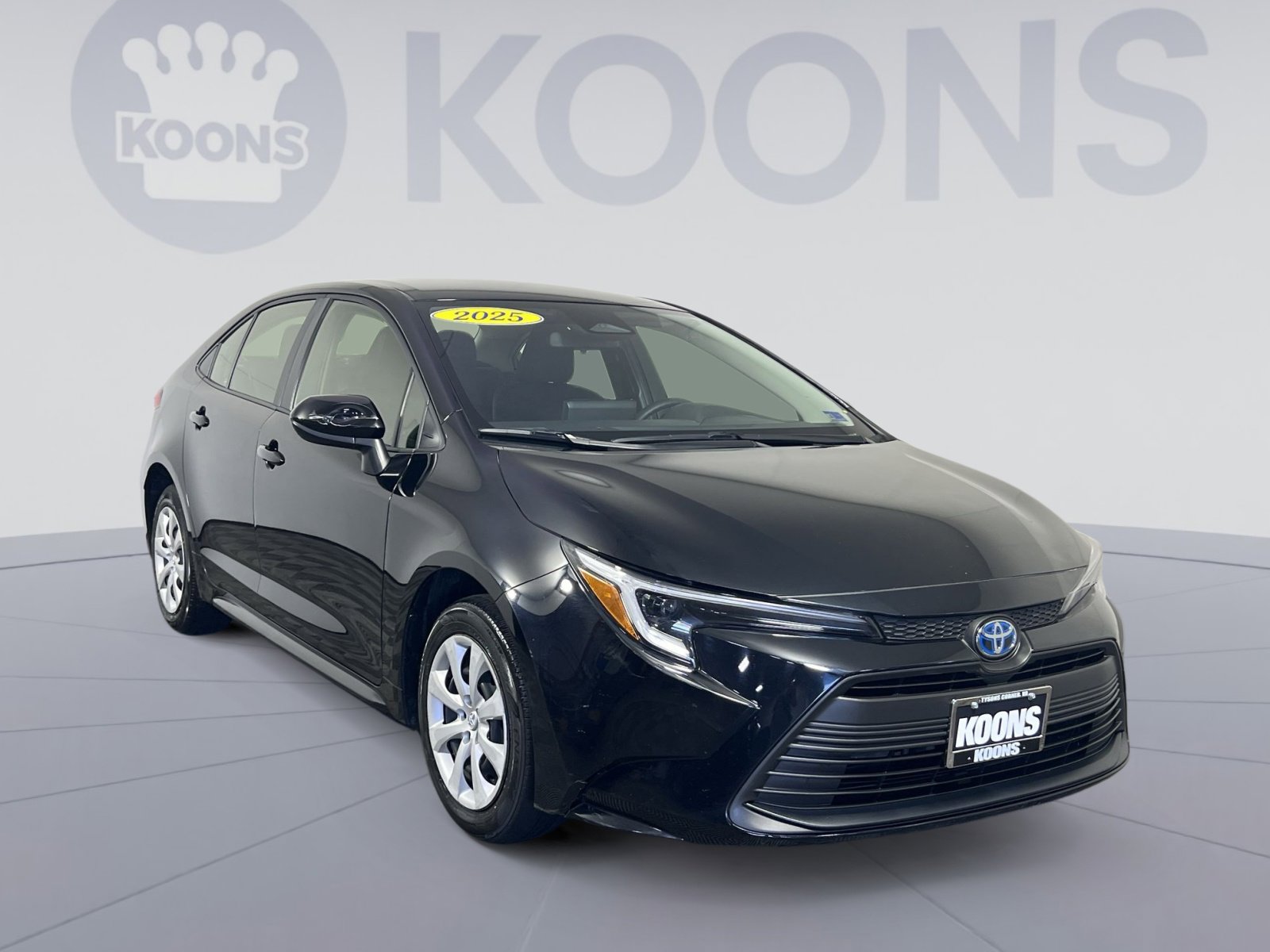 Used 2025 Toyota Corolla LE image 7
