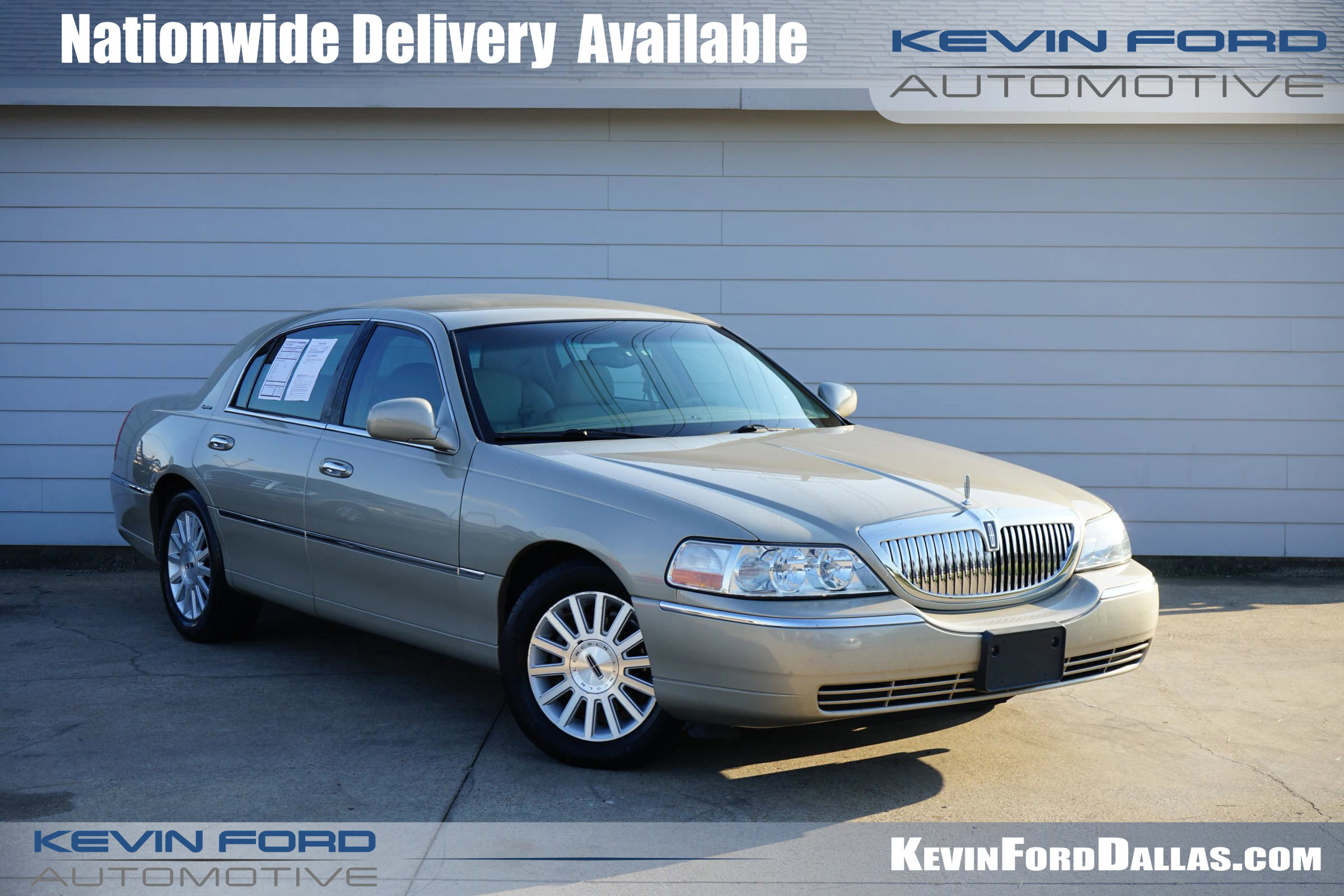 Used 2004 Lincoln Town Car Signature