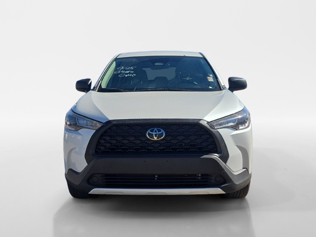 Used 2023 Toyota Corolla Cross L AWD/4WD image 9