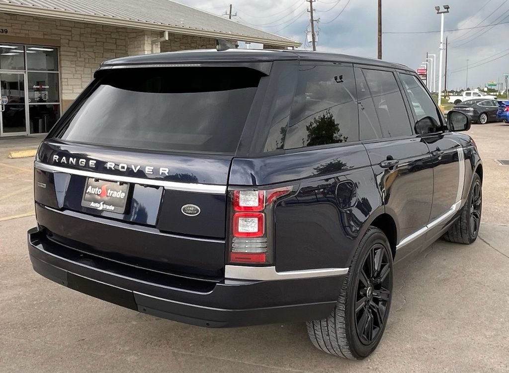 Used 2017 Land Rover Range Rover HSE AWD/4WD image 4