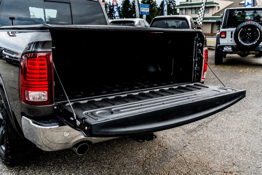 Used 2016 RAM 1500 Laramie w/ Convenience Group AWD/4WD image 19