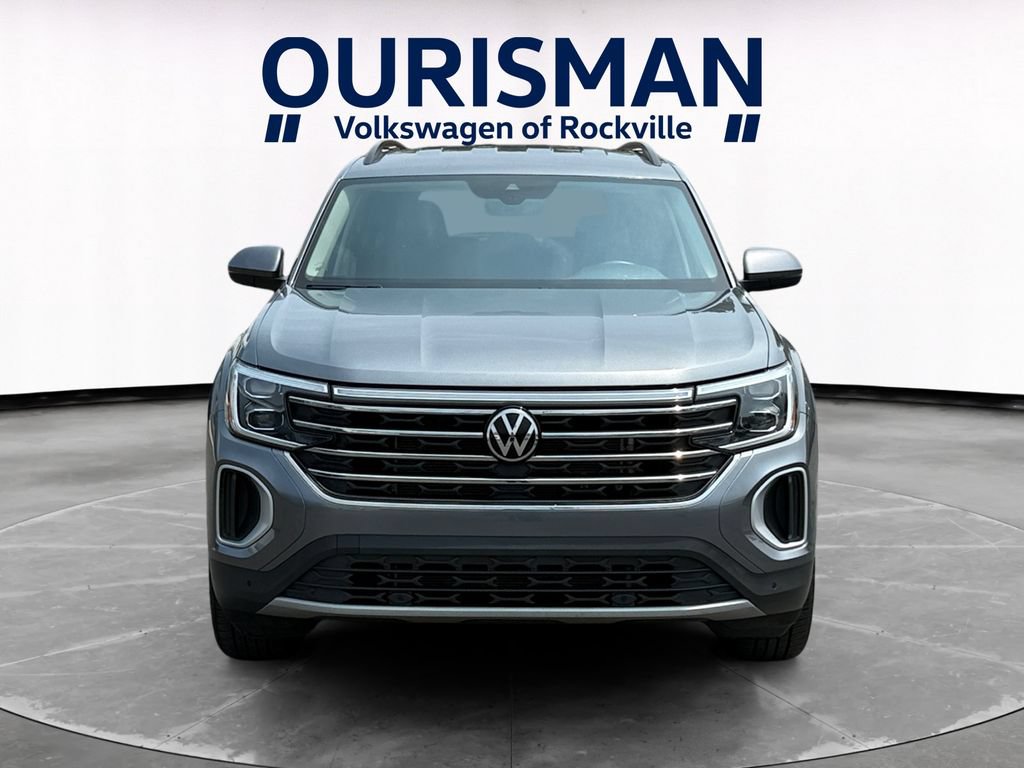 Used 2025 Volkswagen Atlas SE FWD image 8