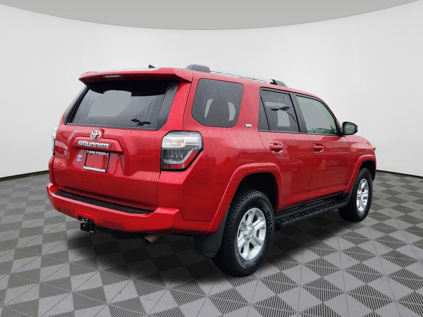 Used 2024 Toyota 4Runner SR5 AWD/4WD image 4