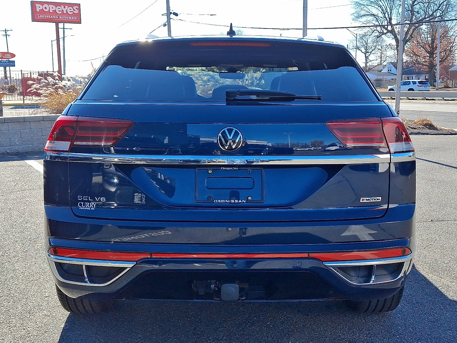 Used 2022 Volkswagen Atlas Cross Sport SEL Premium R-Line image 5