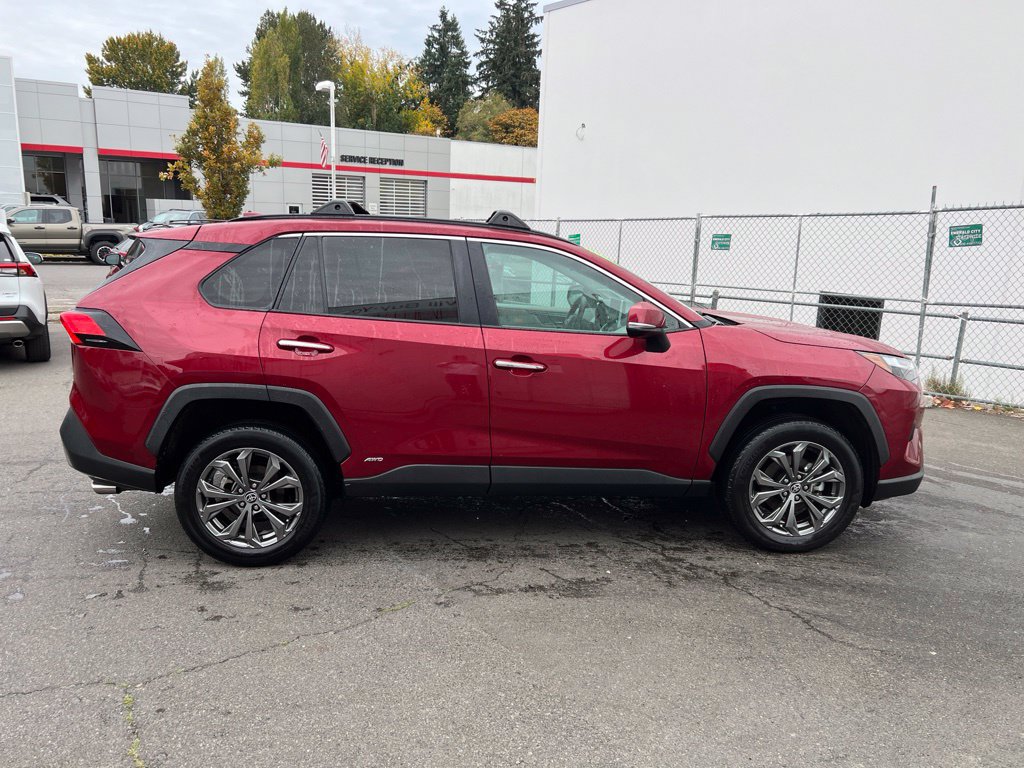 Used 2022 Toyota RAV4 Limited w/ Limited Grade Weather Package AWD/4WD image 3