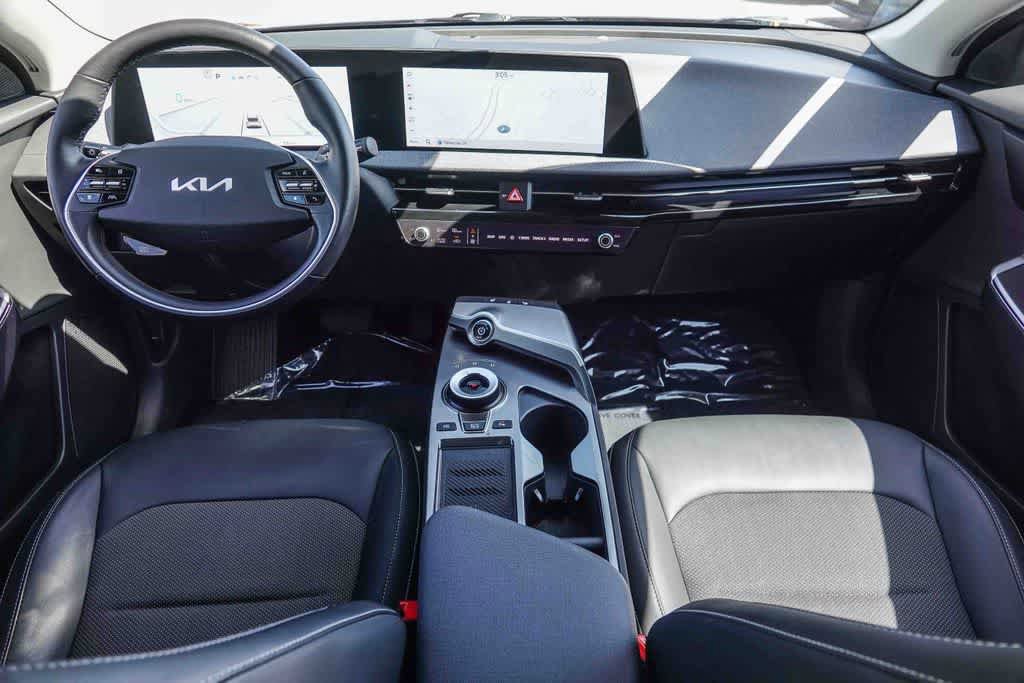 Certified 2024 Kia EV6 Light AWD/4WD image 11