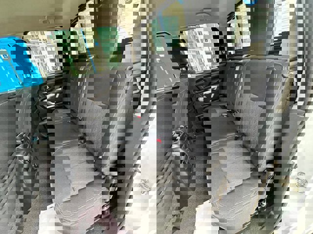 Used 2018 Nissan Titan SV w/ SV Convenience Package image 6