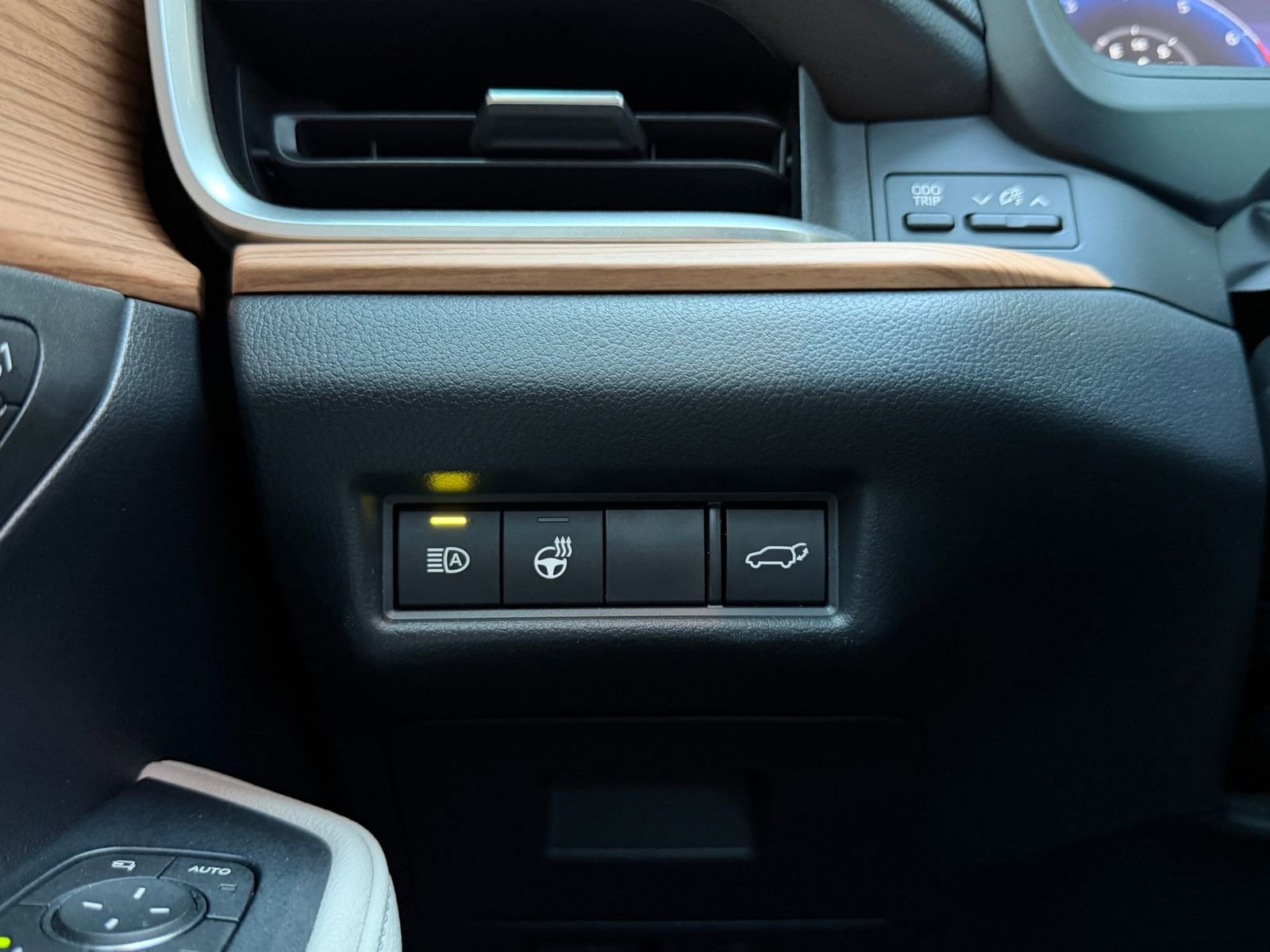 Used 2024 Toyota Grand Highlander Limited image 22