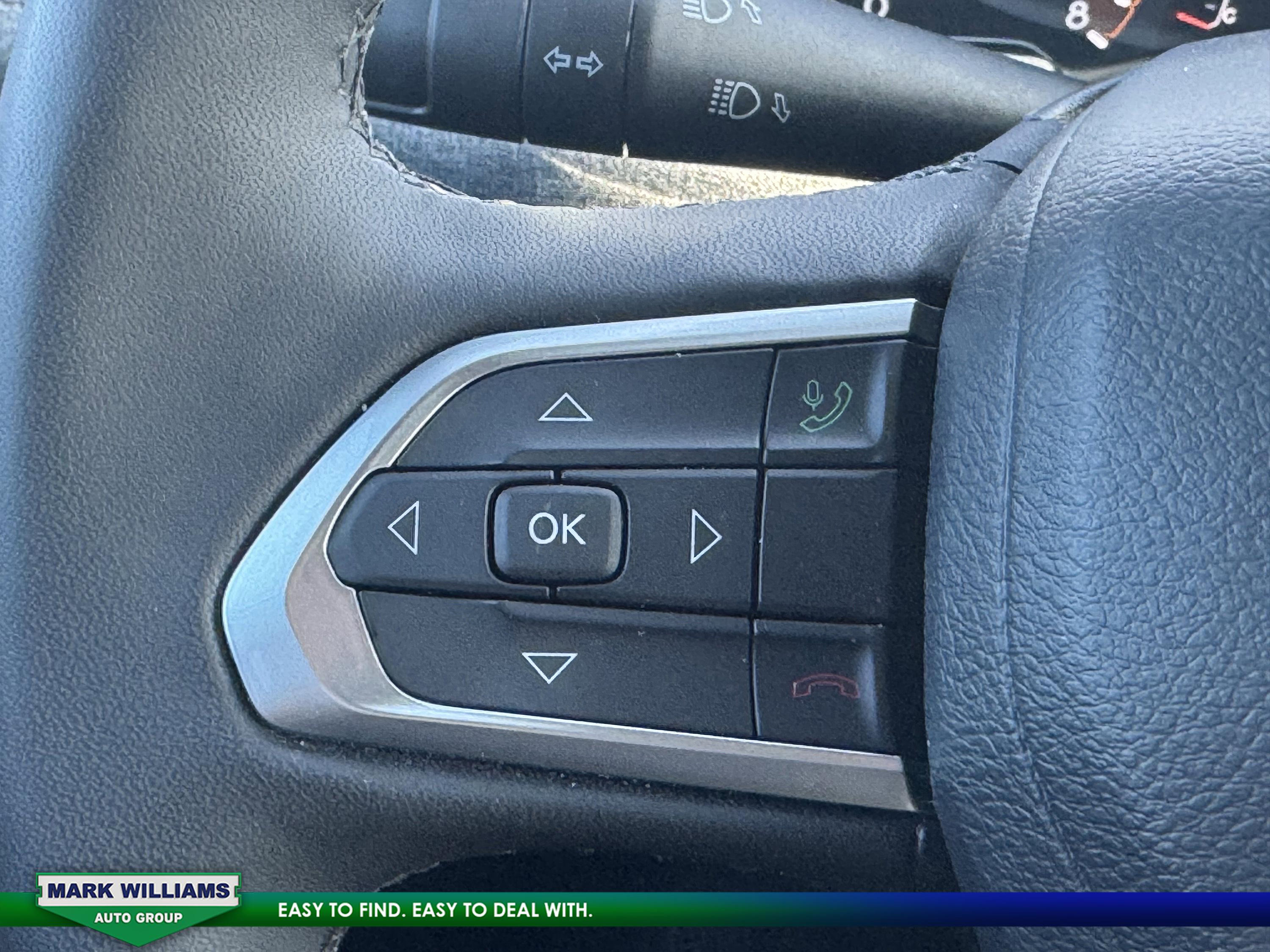Used 2024 Jeep Compass Latitude w/ Sun and Sound Group image 11