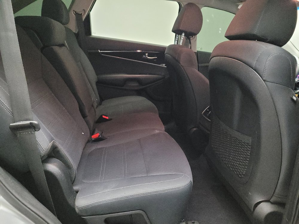 Used 2019 Kia Sorento S AWD/4WD image 19