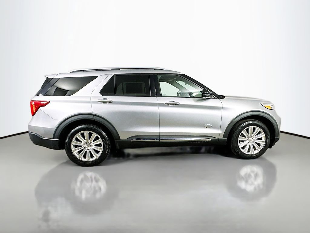 Used 2021 Ford Explorer King Ranch w/ Premium Technology Package RWD image 7