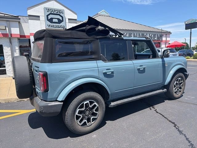 Used 2021 Ford Bronco Outer Banks AWD/4WD image 12