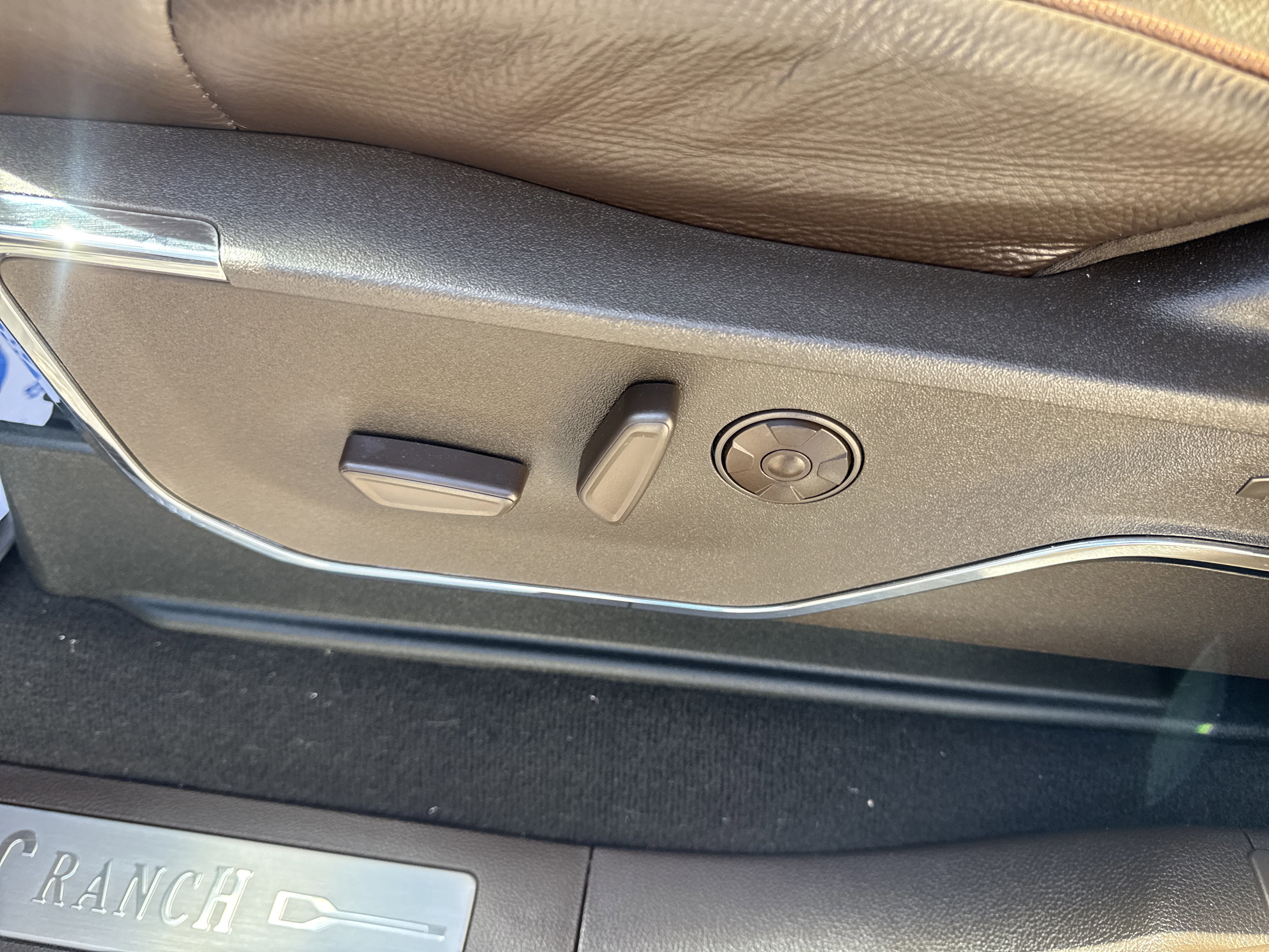 New 2025 Ford F250 King Ranch w/ Tremor Off-Road Package image 25