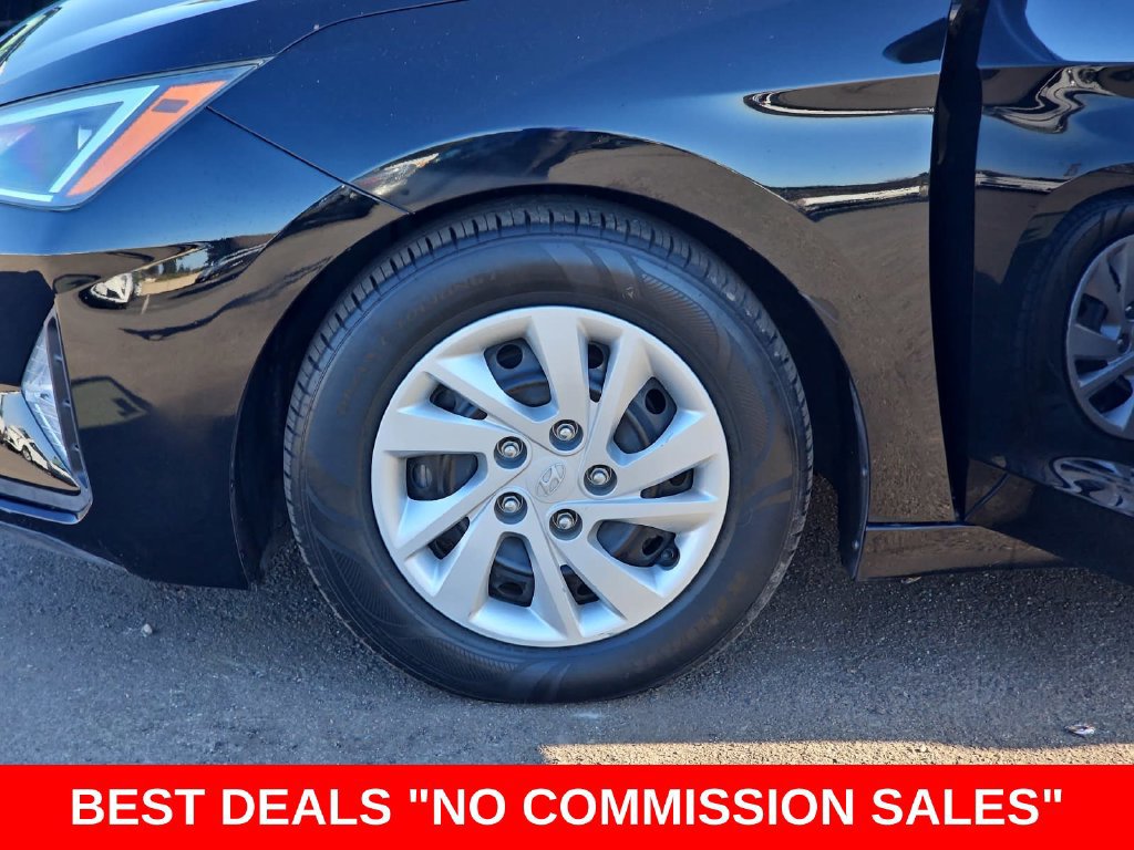 Used 2019 Hyundai Elantra SE FWD image 34