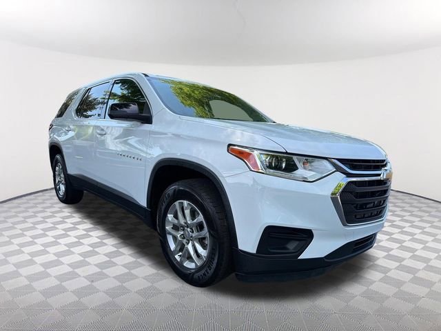 Used 2021 Chevrolet Traverse LS w/ LPO, Floor Liner Package FWD image 3