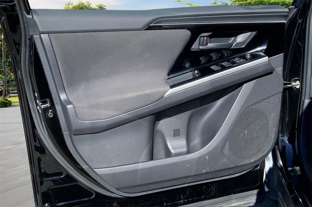 Used 2023 Subaru Solterra Premium image 20