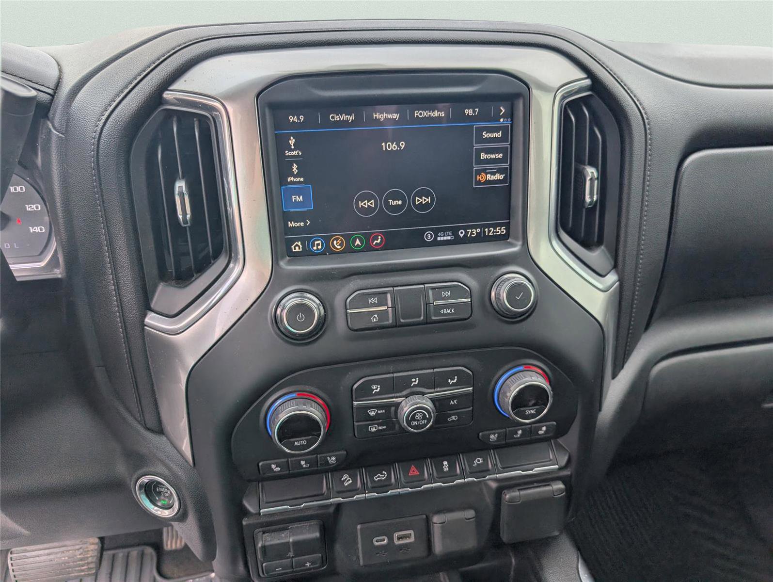 Used 2020 Chevrolet Silverado 2500 LTZ w/ LTZ Convenience Package image 18