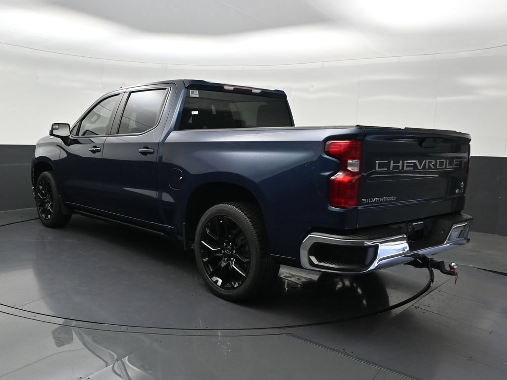 Used 2022 Chevrolet Silverado 1500 LT RWD image 3