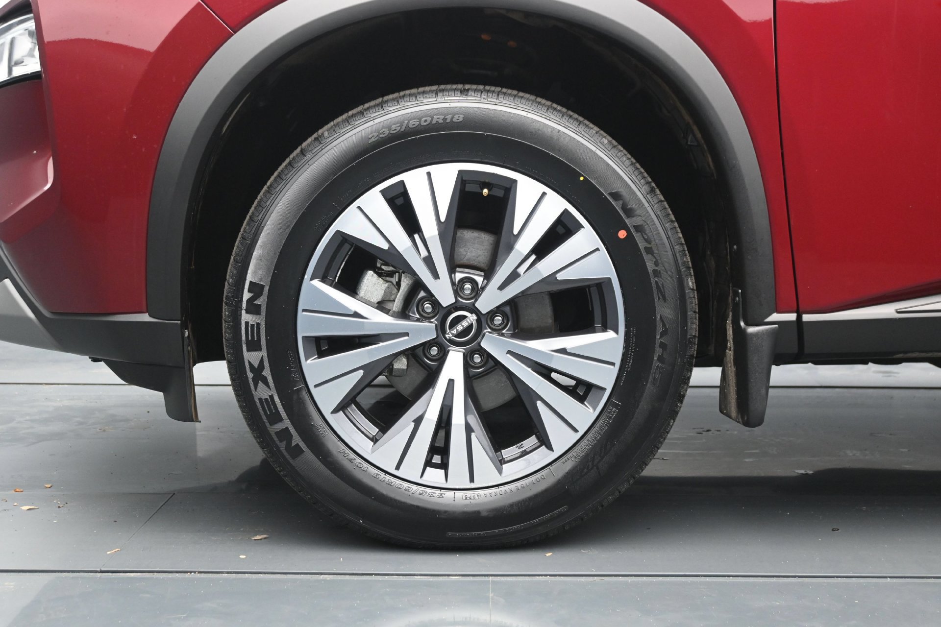 Used 2023 Nissan Rogue SV AWD/4WD image 25