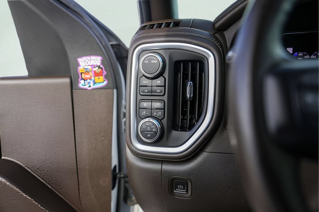 Used 2023 GMC Sierra 2500 Denali w/ Denali Ultimate Package AWD/4WD image 18