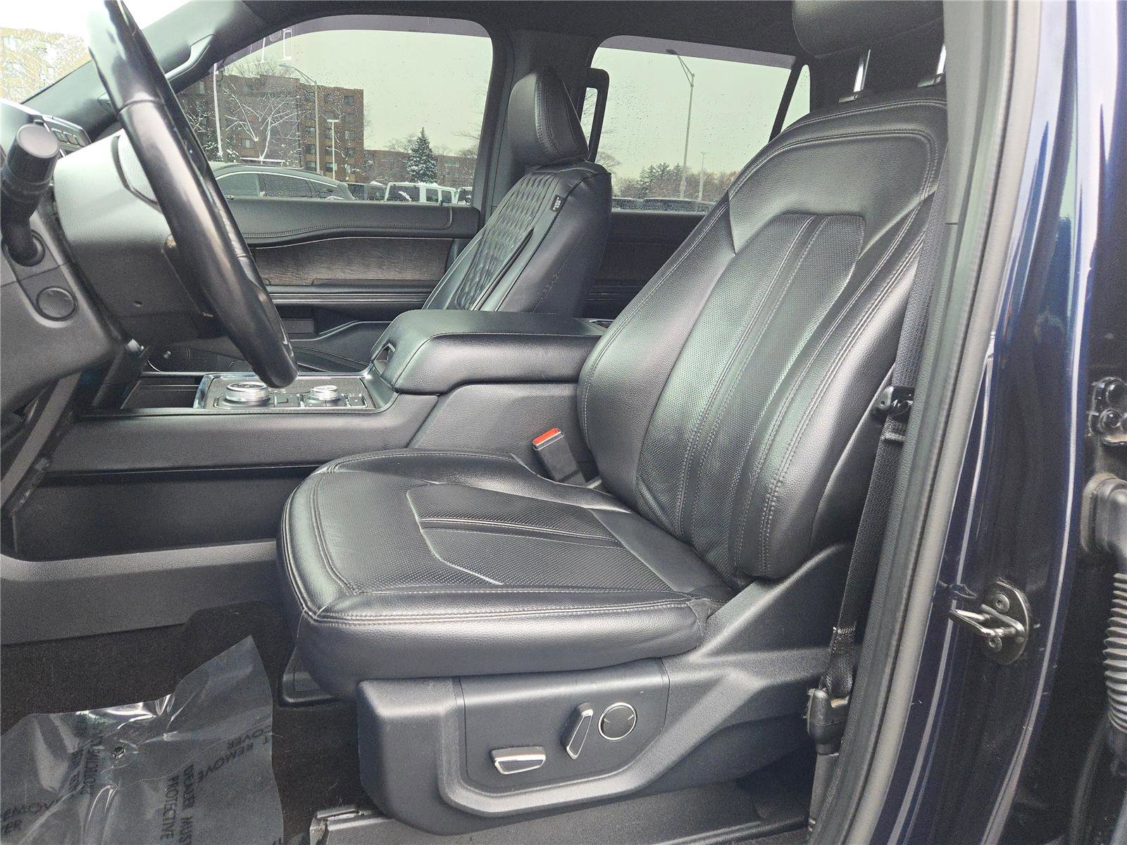 Used 2021 Ford Expedition Limited image 29