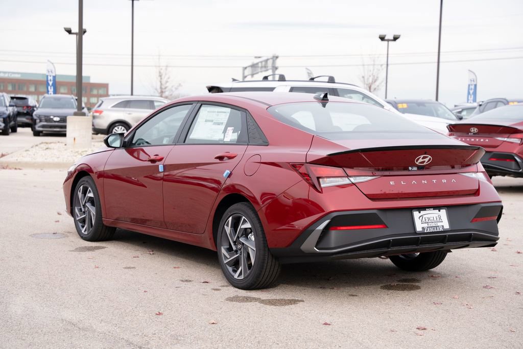 New 2025 Hyundai Elantra Sport image 5