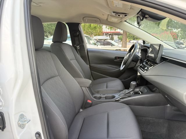 Used 2025 Toyota Corolla LE FWD image 28