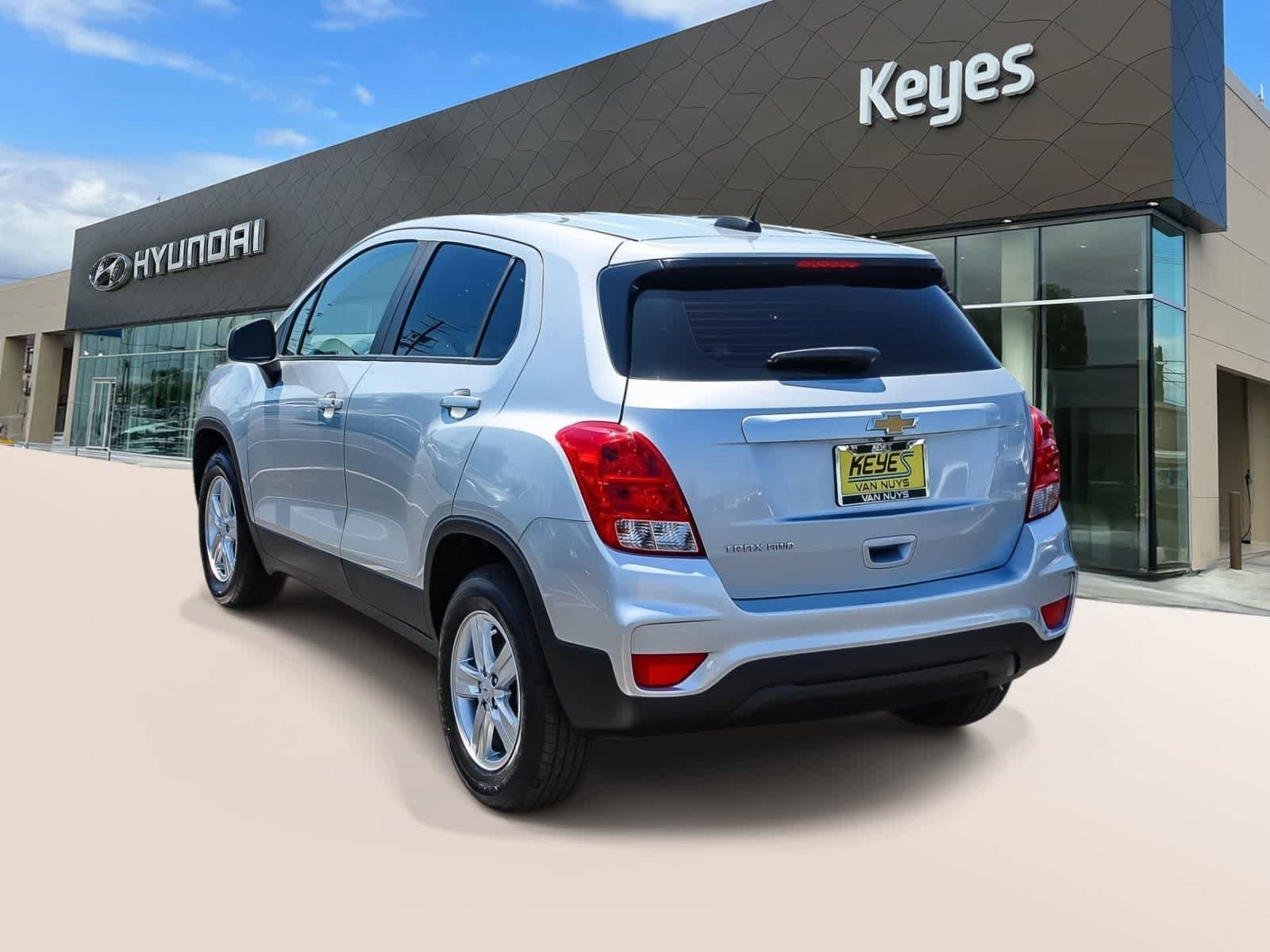 Used 2018 Chevrolet Trax LS AWD/4WD image 7