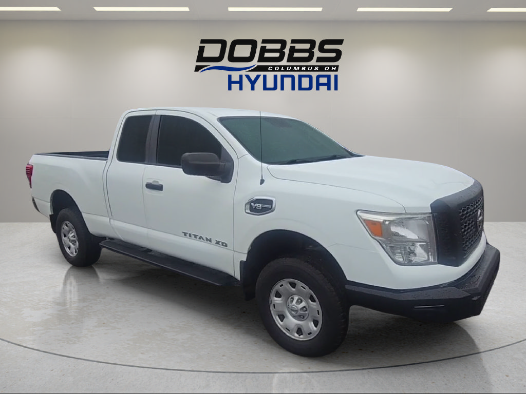 Used 2017 Nissan Titan S AWD/4WD image 7