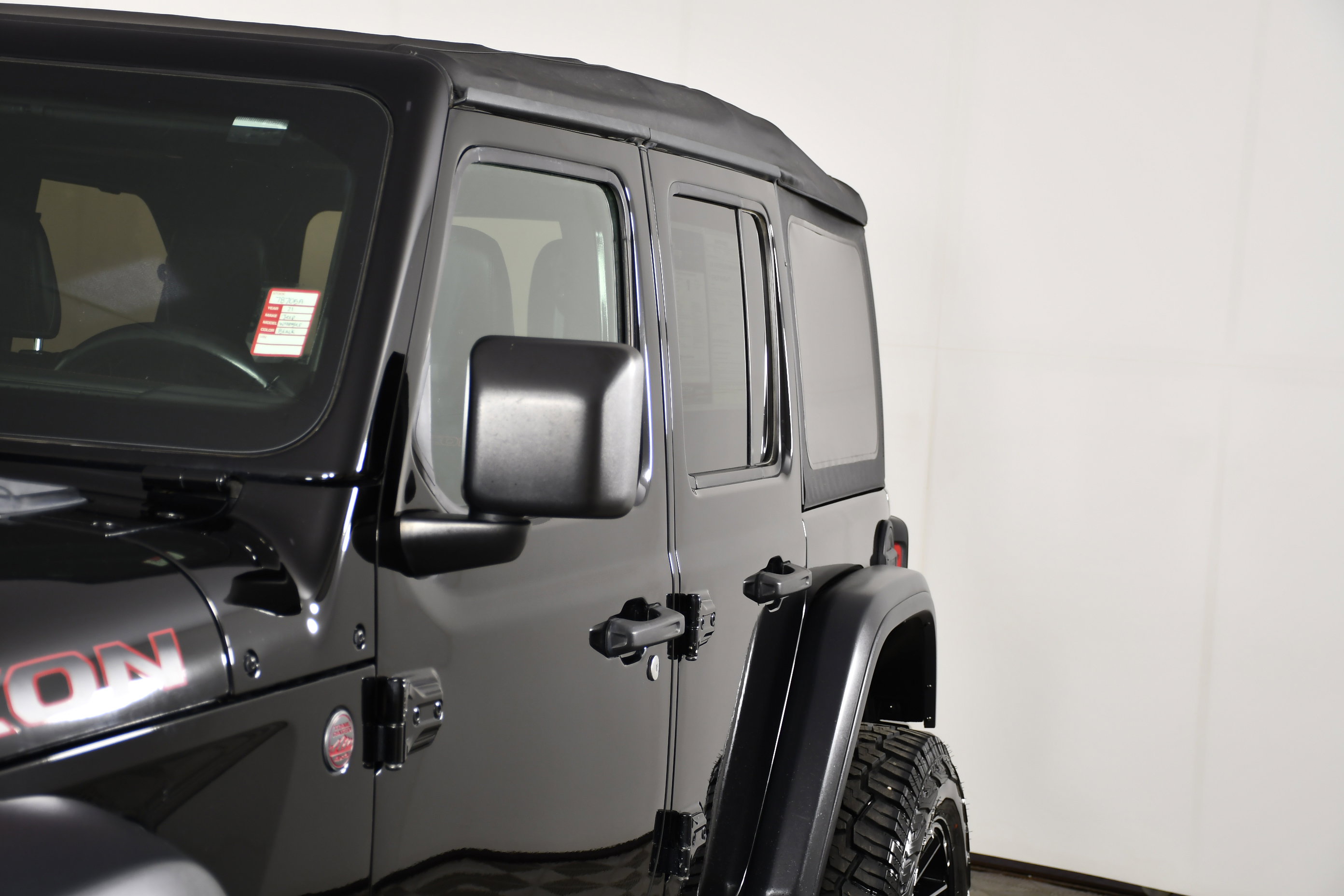 Used 2021 Jeep Wrangler Unlimited Rubicon AWD/4WD image 13