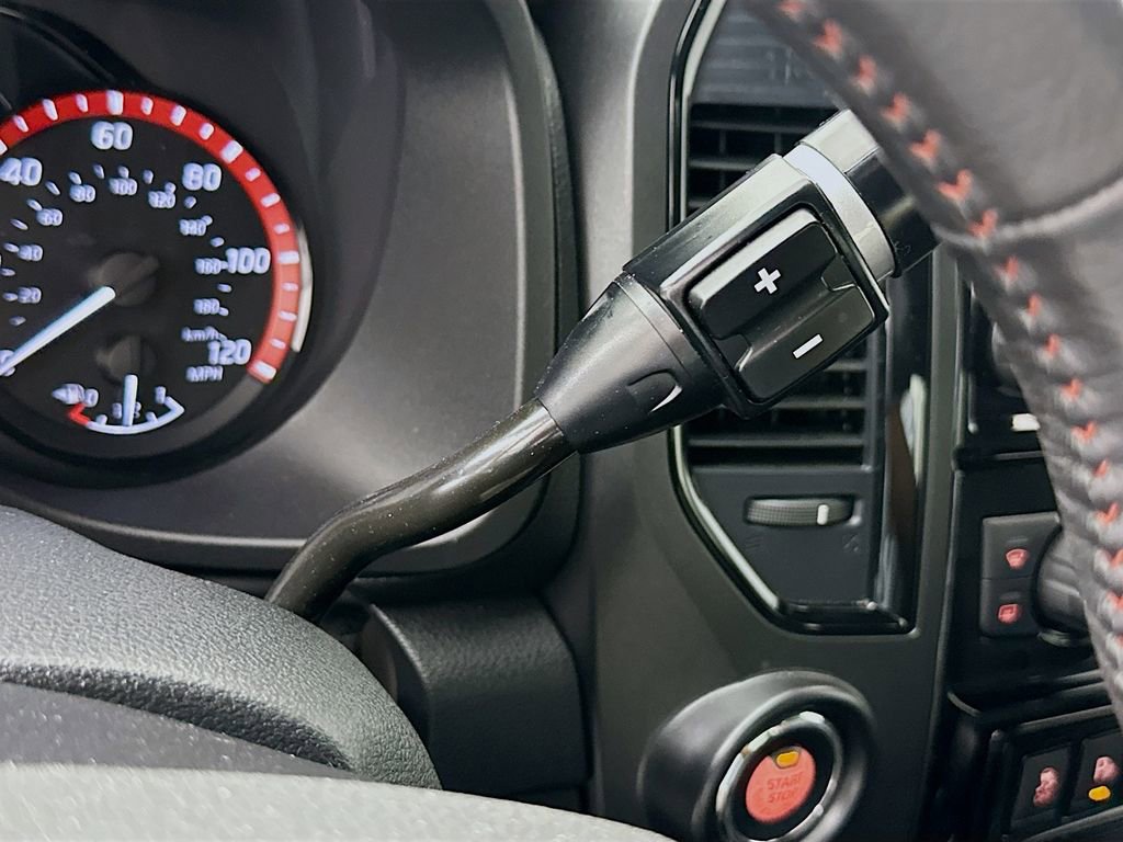 Used 2022 Nissan Titan PRO-4X w/ Pro-4x Convenience Package image 17