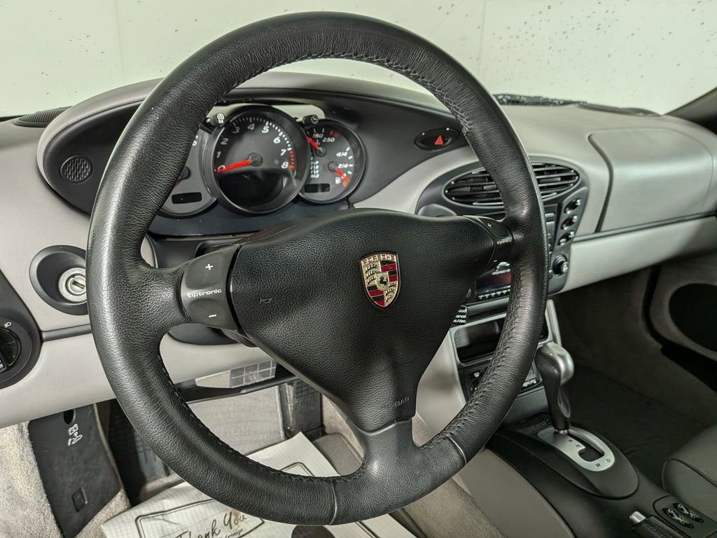 Used 2001 Porsche Boxster RWD image 28
