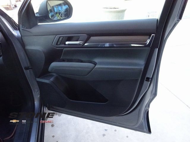 New 2026 GMC Terrain AT4 w/ Convenience Package III image 29