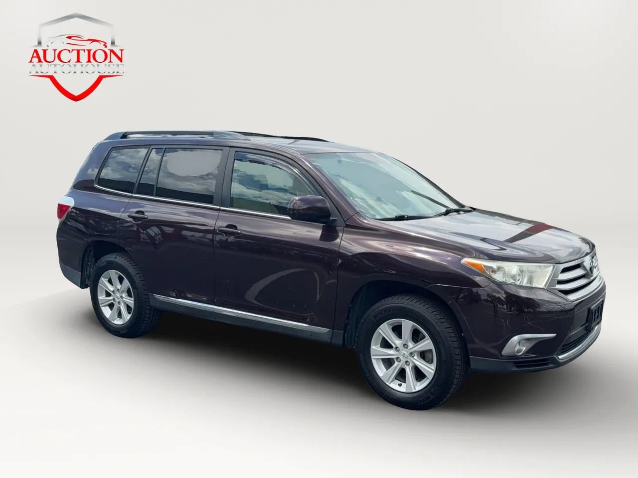 Used 2012 Toyota Highlander 4WD w/ Tech Pkg image 3