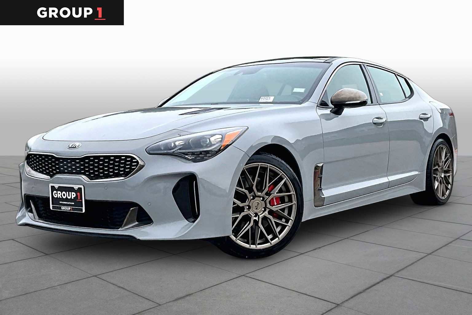 Used 2019 Kia Stinger GT1 RWD image 1