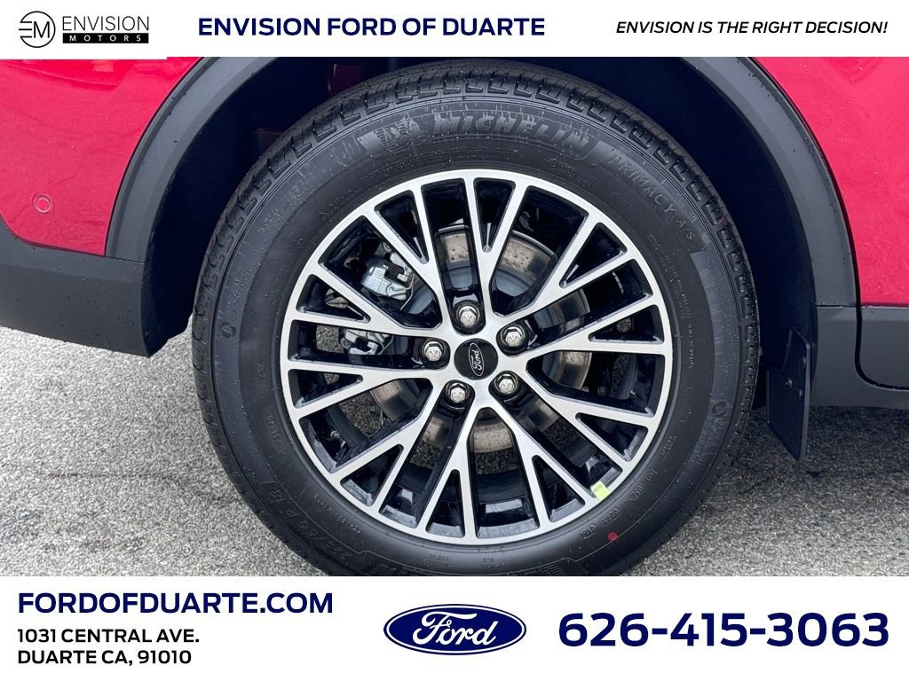 New 2024 Ford Escape SE w/ PHEV Premium Package image 16