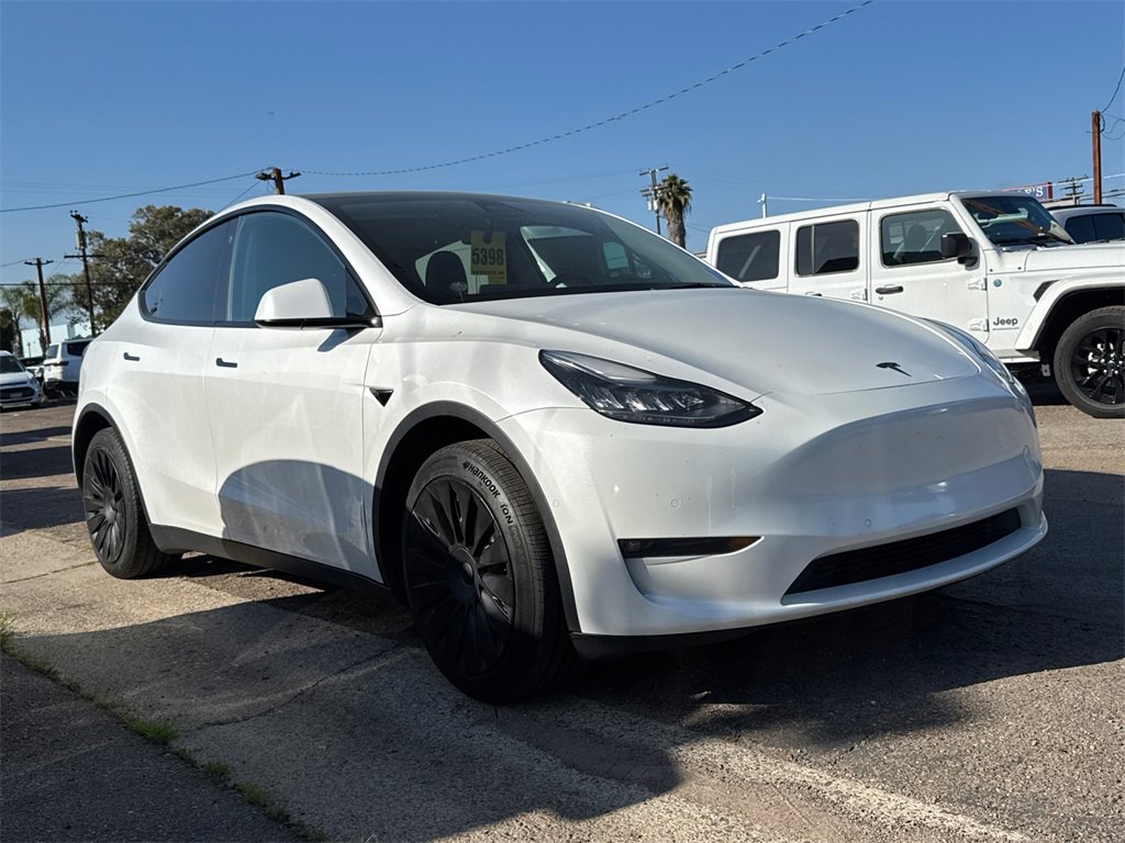 Used 2021 Tesla Model Y Long Range image 2
